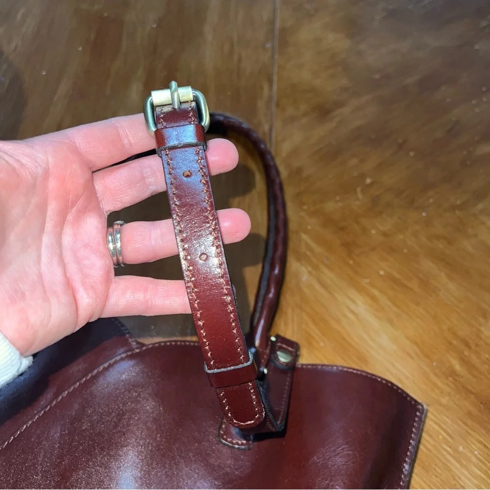 Patricia Nash Marion Metallic Cognac Brown Leather Heart Shaped Shoulder Tote - Picture 14 of 16